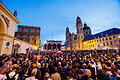 Kundgebung „Zammreißen! - Bayern gegen Rechts“.jpeg       -  Im Oktober forderten Tausende Menschen vor der Feldherrnhalle in München: 'Zammreißen! – Bayern gegen Rechts'.