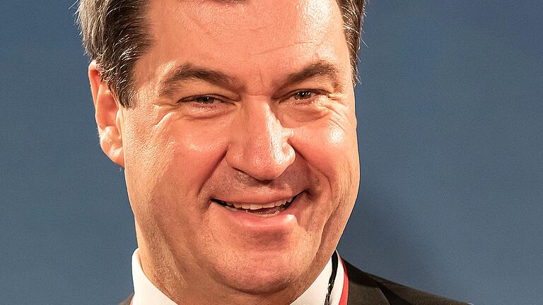 So wie im vergangenen Jahr wird er sich wohl auch diesmal bei Fastnacht in Franken in Veitshöchheim zeigen: Markus Söder als Ministerpräsident im Smoking.&nbsp;