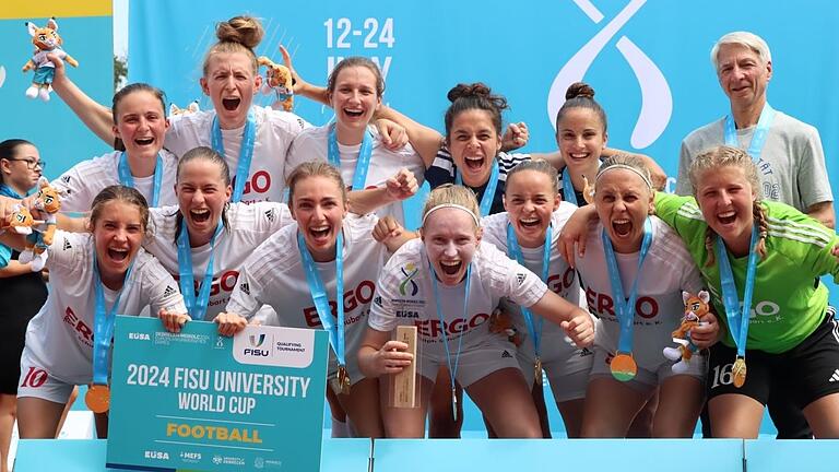 Die Fußballerinnen der Universität Würzburg haben bei den europäischen Hochschul-Meisterschaften 2024 in Ungarn den Titel gewonnen.