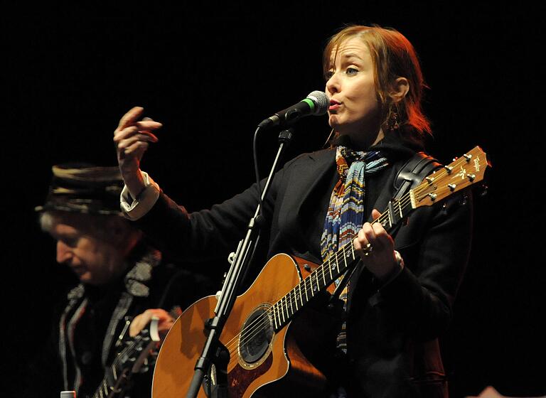 'Uns Liberale gibt es in allen Schattierungen': Suzanne Vega eröffnete 2011 den Würzburger Hafensommer.