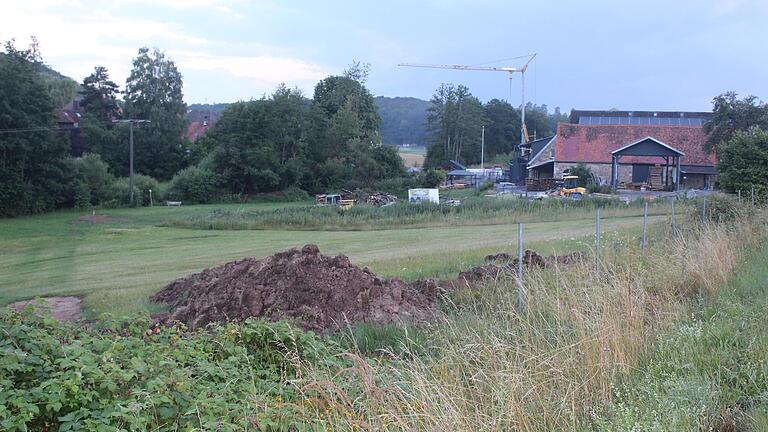 Auf dem großzügigen  Grundstück hinter dem Waldgasthof in Rehweiler soll ein Eventgelände entstehen. Eine Bürgerinitiative wehrt sich dagegen.