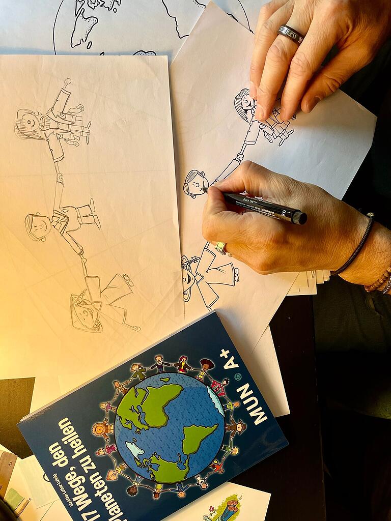 '17 Wege, den Planeten zu heilen' heißt das Buch, für das André Weber das Titelbild illustrierte. 18 Illustratorinnen und Illustratoren aus der ganzen Welt waren an dem Buch beteiligt. '17 Wege, den Planeten zu heilen' heißt das Buch, für das André Weber das Titelbild illustrierte. 18 Illustratorinnen und Illustratoren aus der ganzen Welt waren an dem Buch beteiligt.