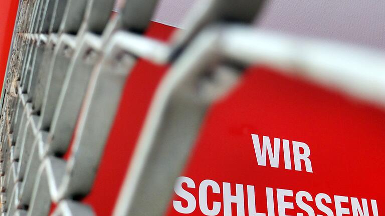 Geschlossenes Geschäft.jpeg - Experten rechnen damit, dass im laufenden Jahr die Zahl der Firmeninsolvenzen in Deutschland steigen wird. Geschlossenes Geschäft.jpeg - Experten rechnen damit, dass im laufenden Jahr die Zahl der Firmeninsolvenzen in Deutschland steigen wird.