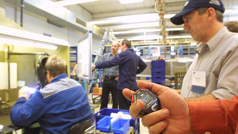Die Firma WIKA produziert Temperaturmesstechnik in ihrem Werk in Klingenberg auf einer Fläche von 50.000 Quadratmetern. Die Firma WIKA produziert Temperaturmesstechnik in ihrem Werk in Klingenberg auf einer Fläche von 50.000 Quadratmetern.