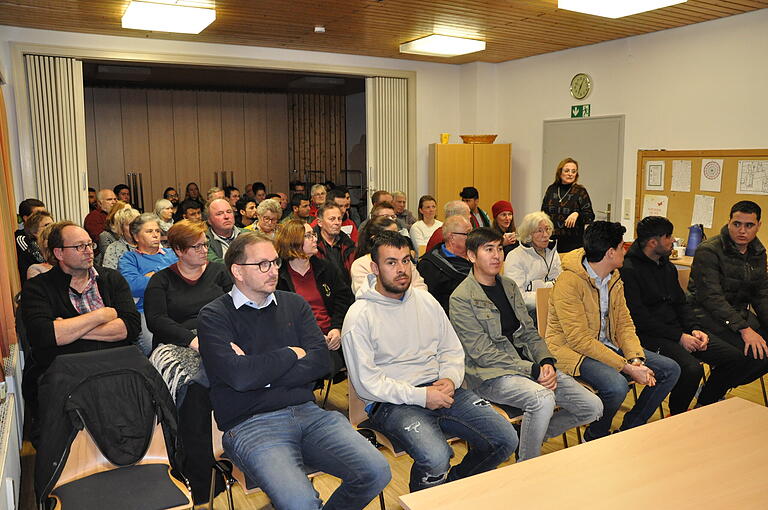 Das Pfarrheim in Altenstein war voll besetzt bei der Infoveranstaltung.