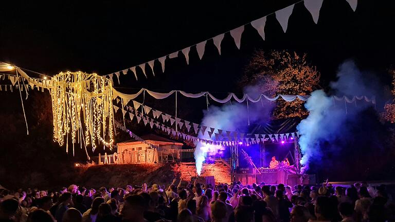 Zum diesjährigen House- und Technofestival La Cantera Openair in Strahlungen (Lkr. Rhön-Grabfeld) kommt unter anderem Marek Hemmann.
