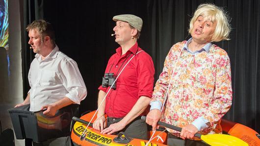 Michael A. Tomis, Florian Hoffmann und Georg Koeniger (von links) vom Totalen Bamberger Cabaret (TBC) begeisterten mit ihrem neuen Programm &bdquo;Aller Unfug ist schwer&ldquo; das Publikum in Haßfurt.