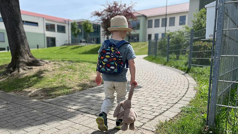Spielen, lernen, Gemeinschaft erfahren: Sechs Kinderbetreuungseinrichtungen gibt es im Stadtgebiet von Mellrichstadt. Spielen, lernen, Gemeinschaft erfahren: Sechs Kinderbetreuungseinrichtungen gibt es im Stadtgebiet von Mellrichstadt.