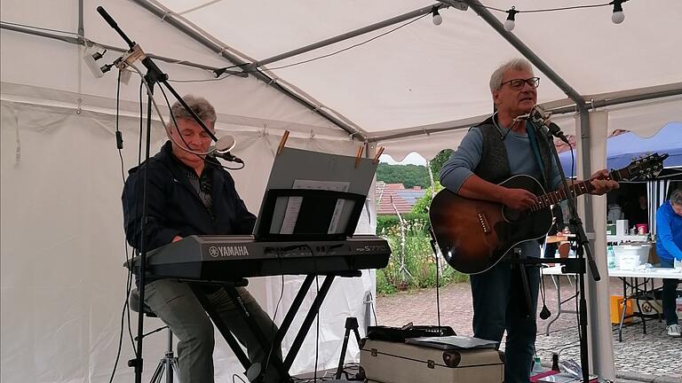 Liederabend der Eigenheimervereinigung Schraudenbach mit Siggi & Armin Liederabend der Eigenheimervereinigung Schraudenbach mit Siggi & Armin