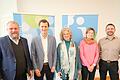 Landrat Thomas Eberth und Andreas Dreßel, Leiter der Personalverwaltung am Landratsamt Würzburg, dankten den Jubilaren für ihre engagierte Arbeit. Von links: Thomas Eberth, Matthias Schebler (25 Jahre), Dr. Christiane Stößel (25 Jahre), Christine Koch (Ruhestand) und Andreas Dreßel.