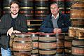 Noch haben Sie Kohlensäure fürs Bierbrauen: Karl-Heinz Pritzl (rechts) und sein Sohn Jacob Pritzl, Inhaber der Kauzen Bräu Brauerei in Ochsenfurt.&nbsp;&nbsp;