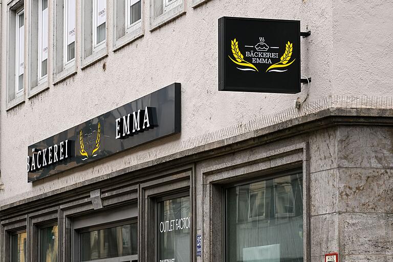 Die Bäckerei Emma hat in der Kaiserstraße neu eröffnet. Sie will das erste Geschäft für Balkan-Backspezialitäten sein. An den Osterfeiertagen ist sie geöffnet. Die Bäckerei Emma hat in der Kaiserstraße neu eröffnet. Sie will das erste Geschäft für Balkan-Backspezialitäten sein. An den Osterfeiertagen ist sie geöffnet.