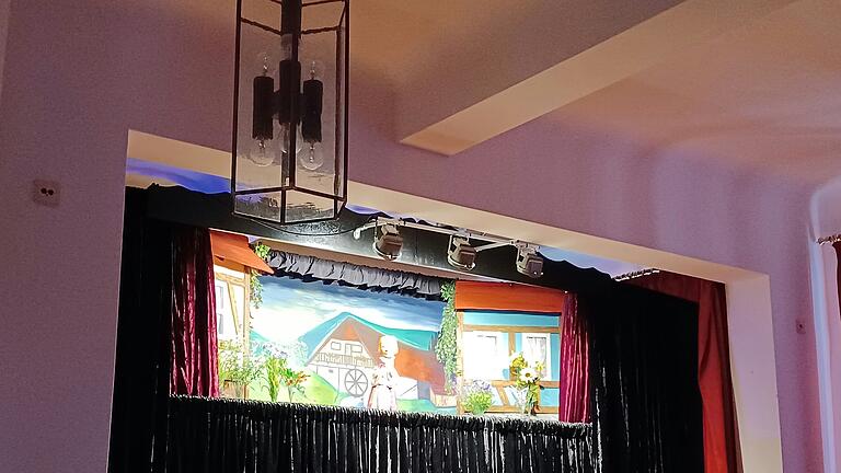 Kasperltheater im Handpuppenspiel.