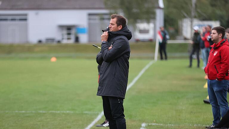 Seine Zeit als Trainer des VfR Hermannsberg neigt sich dem Ende entgegen: Stefan Klemm wird den Kreisligisten verlassen. Seine Zeit als Trainer des VfR Hermannsberg neigt sich dem Ende entgegen: Stefan Klemm wird den Kreisligisten verlassen.