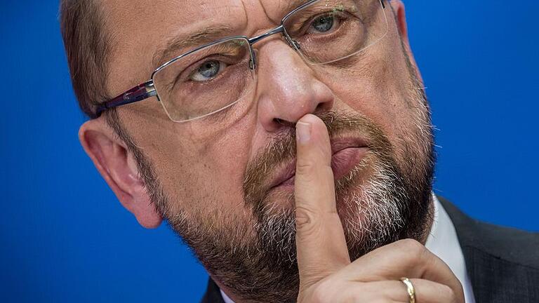 SPD zur nationalen Bildungsallianz - Will im TV-Duell mit Kanzlerin Angela Merkel auf Angriff setzen: SPD-Chef Martin Schulz SPD zur nationalen Bildungsallianz - Will im TV-Duell mit Kanzlerin Angela Merkel auf Angriff setzen: SPD-Chef Martin Schulz