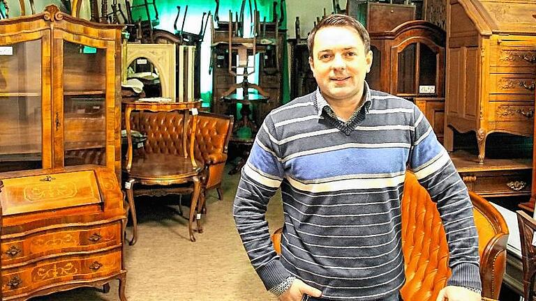 Entrümpler und Händler: Viktor Grünwald in seinem Lager in Gemünden.
