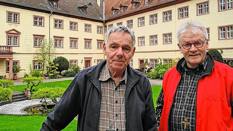Bekannte Gesichter der Christusträger: Bruder Uwe (links) und Bruder Bodo. Bekannte Gesichter der Christusträger: Bruder Uwe (links) und Bruder Bodo.