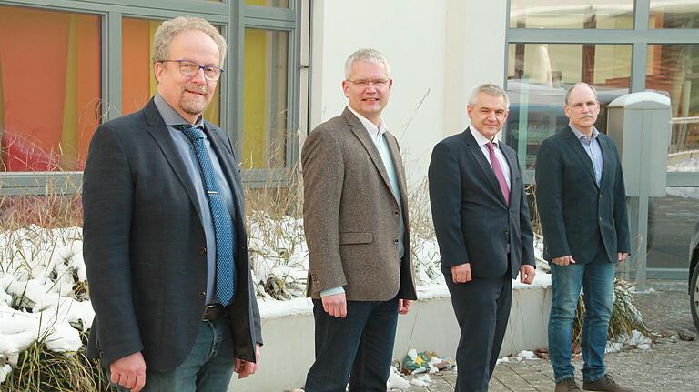 Die neue innere Schulleitung des Karlstadter Johann-Schöner-Gymnasiums (von links):&nbsp; Schulleiter Gerald Mackenrodt sowie seine Stellvertreter Christian Raith, Oliver Mecker und Tobias Füller.