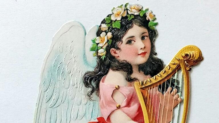 Himmlische Schau: Engel in verschiedenen künstlerischen Darstellungen sind noch bis zum Sonntag im Stadtmuseum Gerolzhofen zu sehen. Himmlische Schau: Engel in verschiedenen künstlerischen Darstellungen sind noch bis zum Sonntag im Stadtmuseum Gerolzhofen zu sehen.
