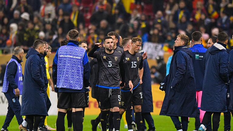 Rumänien - Kosovo - Spielabruch - Kosovos Nationalmannschaft verlässt vorzeitig das Spielfeld. Rumänien - Kosovo - Spielabruch - Kosovos Nationalmannschaft verlässt vorzeitig das Spielfeld.