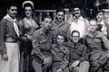 Das Show-Team mit Bandleader Marty Faloon und Carmen-Darsteller Fredd Wiener alias Fredd Wayne und Technical Sergeant Gordon „Shorty“ Myers – Dritter von links.
