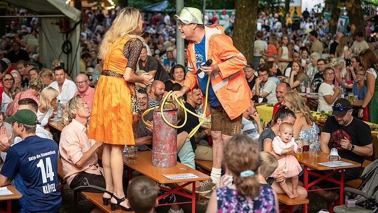 Ausgelassene Stimmung beim Volkacher Weinfest: Auch am Montag kamen noch einmal Tausende Menschen auf das Festgelände.