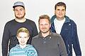 Angler in ruhigen Gewässern       -  (si)   Ohne große Diskussionen verlief die Jahresversammlung der Anglergemeinschaft Röthlein. Vorsitzende Ute Jünger gab einen Rückblick auf die Aktivitäten des vergangenen Jahres. Die regelmäßigen Gewässeruntersuchungen hätten durchweg positive Werte gezeigt. Auch die Jugendgruppe war aktiv. Sie konnte sich über die erfolgreiche Teilnahme beim Bezirksjugendfischen und beim unterfränkischen Castingturnier freuen. Jünger wies zudem auf die Veranstaltungen am Königsmarktsee hin. Im Anschluss folgten die Siegerehrungen für das Königs- und das Jugendkönigsangeln. Werner Wieland siegte bei den Erwachsenen und Simon Kreutzberger, wie bereits im Vorjahr, bei der Jugend. Für zehn Jahre Mitgliedschaft im Verein wurden Simon Kreutzberger, Jochen Kreutzberger und Viktor Heusler geehrt. Auf 25 Jahre Mitgliedschaft kann Hans-Peter Schirmer zurückblicken .Er erhielt als Anerkennung ein Präsent. Wichtigster Termin 2015 ist das Fischfest an Pfingsten.