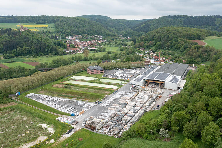 Das Werksgelände liegt im idyllischen Gamburg. Das Werksgelände liegt im idyllischen Gamburg. 