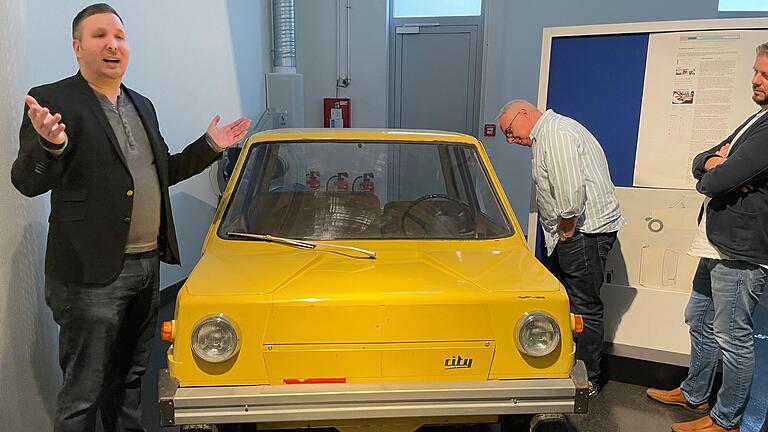 Der Kleinwagen Sachs 1 war von den Abmessungen her fast identisch mit dem heutigen Smart. Der Kleinwagen Sachs 1 war von den Abmessungen her fast identisch mit dem heutigen Smart.