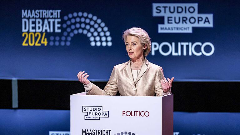 460277560.jpg       -  Der Wahlkampf ihrer EVP ist voll auf von der Leyen zugeschnitten, Motto: „Ursula 2024“.