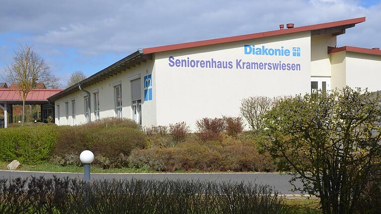 Drei bestätigte Coronafälle gibt es in diesem Seniorenheim in Oerlenbach. Foto: Peter Rauch - Drei bestätigte Coronafälle gibt es in diesem Seniorenheim in Oerlenbach. Foto: Peter Rauch Drei bestätigte Coronafälle gibt es in diesem Seniorenheim in Oerlenbach. Foto: Peter Rauch - Drei bestätigte Coronafälle gibt es in diesem Seniorenheim in Oerlenbach. Foto: Peter Rauch