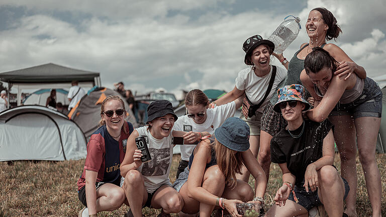 „Ab geht die Lutzi 2025“       -  Die „Lutzi“-Crew möchte mit spannenden Aktionen besten Freunden das Festival-Erlebnis versüßen.