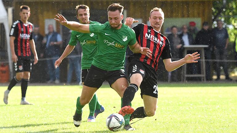 Der TSV Forst (links Nico Radkiewicz) zeigte eine couragierte Leistung in der ersten Runde des Toto-Pokals auf Verbandsebene gegen den drei Klassen höher spielenden TSV Aubstadt (rechts Marco Nickel).