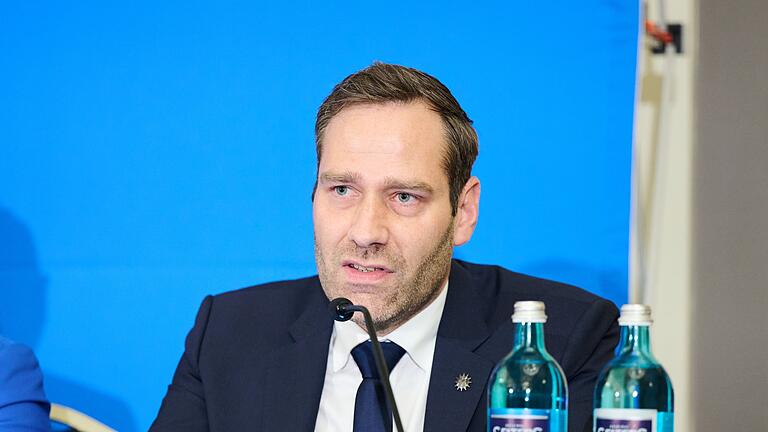 GdP-Bundesvorsitzender Jochen Kopelke - Der GdP-Bundesvorsitzende, Jochen Kopelke, weist auf den Anstieg der Gewaltkriminalität hin. (Archivbild) GdP-Bundesvorsitzender Jochen Kopelke - Der GdP-Bundesvorsitzende, Jochen Kopelke, weist auf den Anstieg der Gewaltkriminalität hin. (Archivbild)