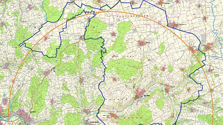 Das Beobachtungsgebiet umfasst einen Kreis von zehn Kilometern um den Betrieb, in dem die Geflügelpest nachgewiesen wurde (Ausschnitt). Blau markiert das Gebiet der im Landkreis Würzburg in diese Zone fallenden Orte.