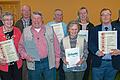 Der Gartenbauverein Obertheres ehrte in seiner Jahreshauptversammlung langjährige Mitglieder. Unser Bild zeigt (von links) den Vorsitzenden Manfred Dohles, Gerlinde Landauer, Siegfried Stingl, Hilmar Hahn, Alfons Nastvogel, Charlotte Eisemann, Karin Basel, Ewald Vogel und Friedrich Langenbach.
