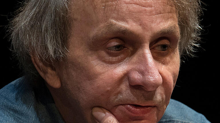 114906285.jpg       -  Michel Houellebecq, 65, hat dem Magazin 'Front populaire' ein Interview gegeben, das für Furore sorgt.