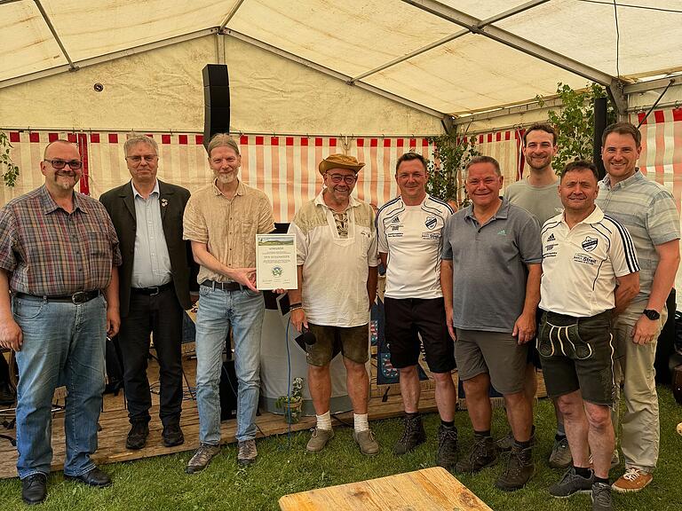 Bei der Eröffnung des Premiumwanderwegs 'Der Willmarser'. Bei der Eröffnung des Premiumwanderwegs 'Der Willmarser'.