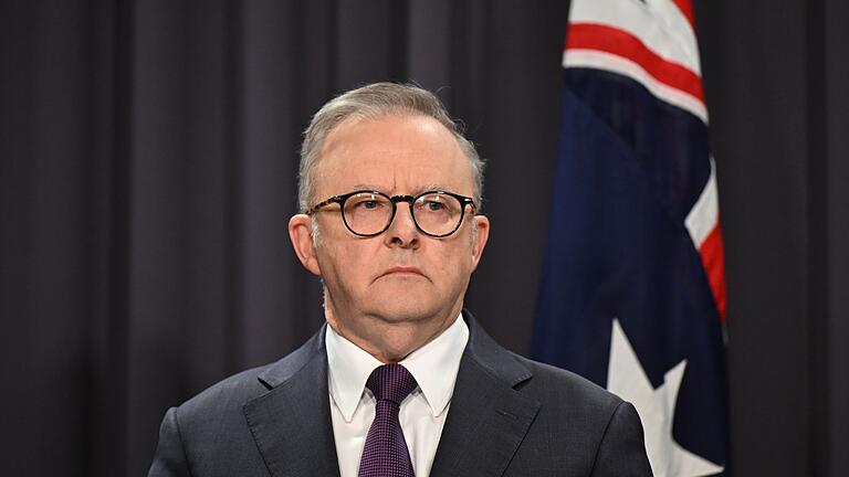 Australien will Mindestalter zur Nutzung sozialer Medien       -  Die genaue Altersgrenze, die sich der australische Premierminister Anthony Albanese wünscht, steht noch nicht fest. (Archivbild)