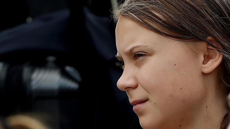 US-CLIMATE-POLITICS-THUNBERG       -  Die 16-jährige Klimaaktivstin ist für viele eine Heldin. Doch auch eine Menge Hass schlägt der jungen Schwedin entgegen.