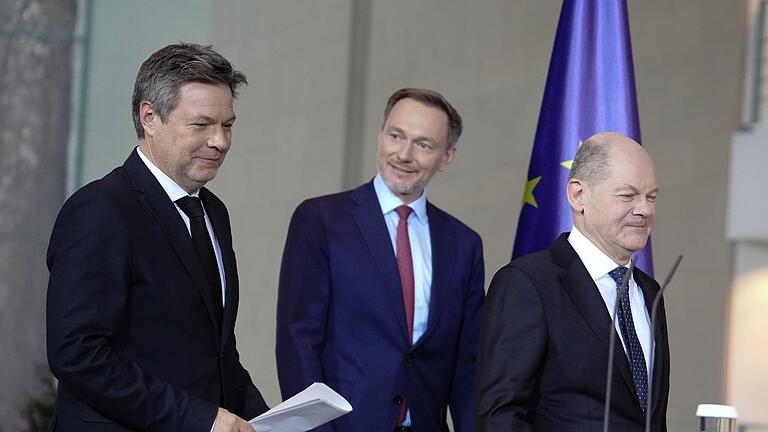 Berlin.jpeg - Um die Einigung um Haushaltsstreit hatten Olaf Scholz (SPD) sowie Bundesfinanzminister Christian Lindner (FDP) und Wirtschaftsminister Robert Habeck (Grüne) tagelang gerungen. Berlin.jpeg - Um die Einigung um Haushaltsstreit hatten Olaf Scholz (SPD) sowie Bundesfinanzminister Christian Lindner (FDP) und Wirtschaftsminister Robert Habeck (Grüne) tagelang gerungen.