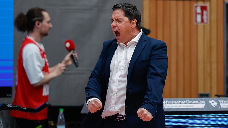 Kann Head-Coach Sasa Filipovski (Würzburg Baskets) heute einen Heimsieg seiner Mannschaft gegen die Rostock Seawolves bejubeln?