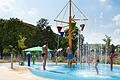 Das Freibad in Karlstadt - hier ein Archivbild. Wann genau Besucher in diesem Jahr wieder das kühle Nass genießen können, bleibt noch unsicher.