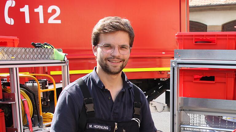 Feuerwehrmann Moritz Hornung schreibt zusammen mit seinen Kameraden ein Online-Tagebuch über den Einsatz im Katastrophengebiet Ahrtal.