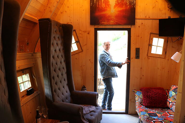 Joachim Hutzel hat ein Jahr lang am Tiny House gearbeitet.