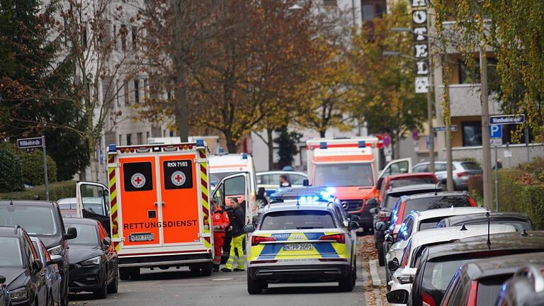 of3p47cmtq-v3-ax-s2048.jpeg       -  Bei einem Polizeieinsatz in Nürnberg ist ein Mann durch einen Schuss aus einer Polizeiwaffe tödlich verletzt worden.