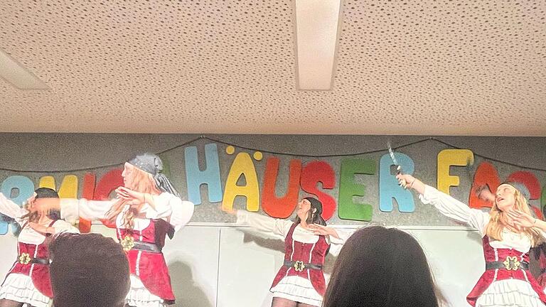 Die Klennewehmer Showgirls. - Die Klennewehmer Showgirls. Die Klennewehmer Showgirls. - Die Klennewehmer Showgirls.