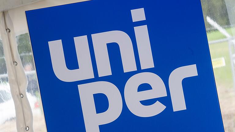 Uniper       -  Ein Schild mit der Aufschrift &bdquo;Uniper&rdquo;.