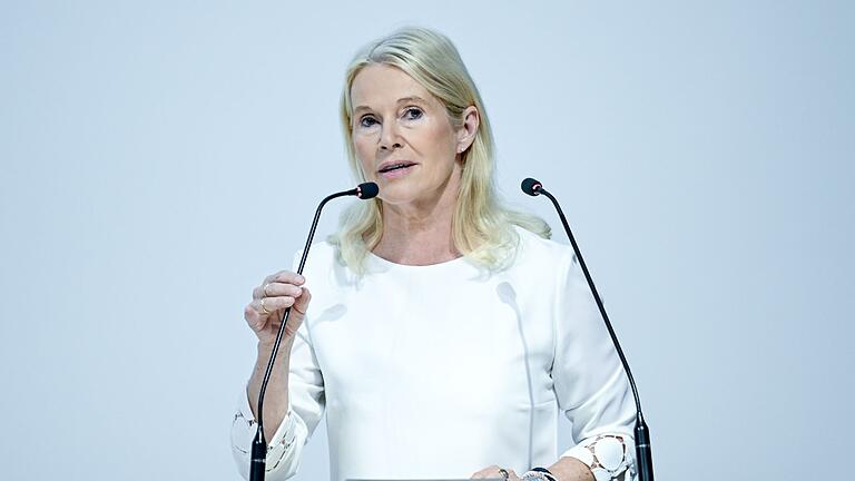 Erweiterung BND-Besucherzentrum eröffnet       -  Zu viel Bescheidenheit schadet auch, sagt die Koordinatorin der Nachrichtendienste des Bundes im Kanzleramt, Dagmar Busch.