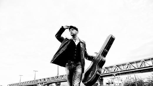 Bekannter deutscher Blueser: Henrik Freischlader.